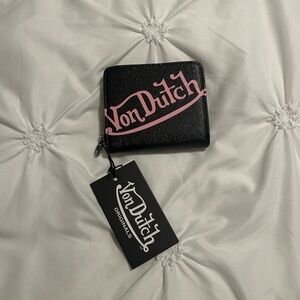 von dutch zip around wallet